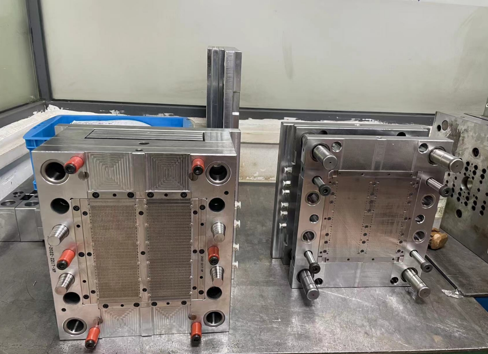 Precision LED Mold Standards: XP Mold's 5 Key Solutions
